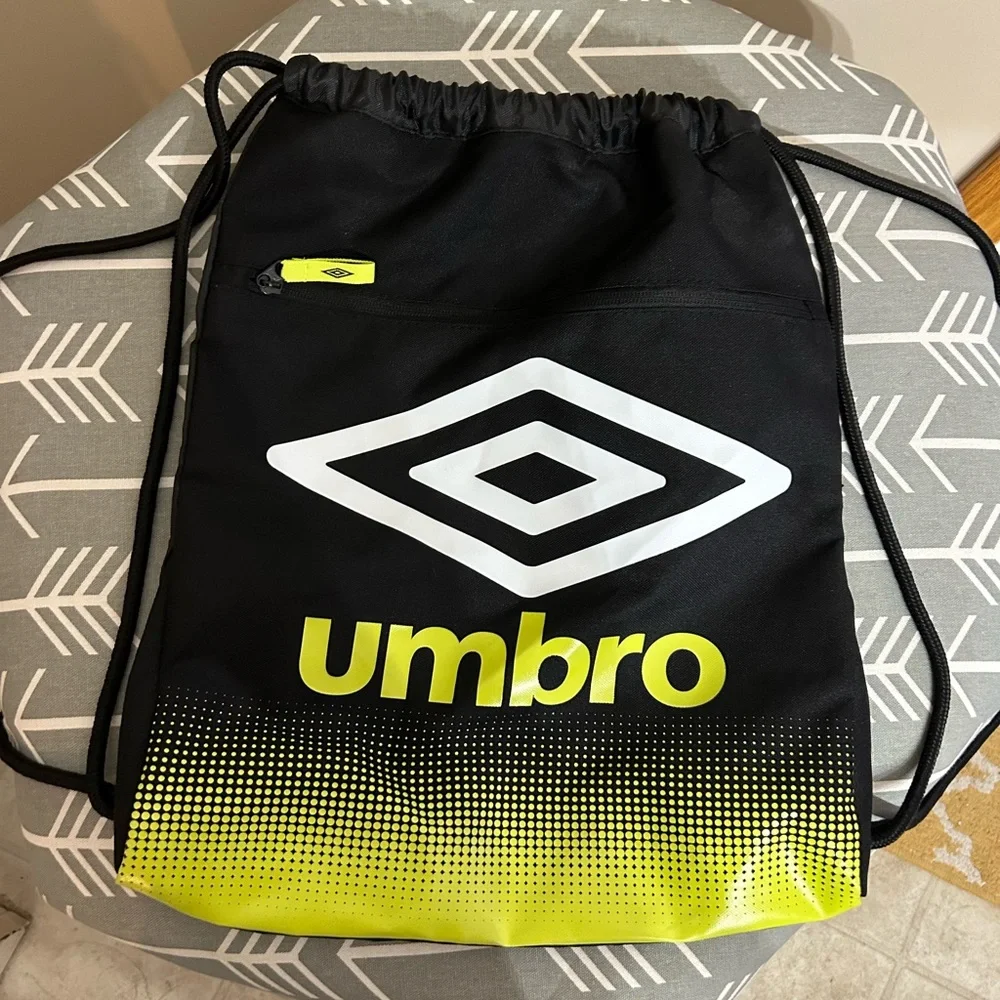 Umbro Black & Neon Yellow Drawstring Bag 💼